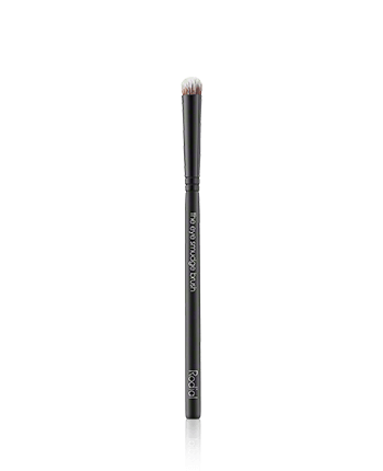 Rodial Brushes & Tools The Eye Smudge Brush 06